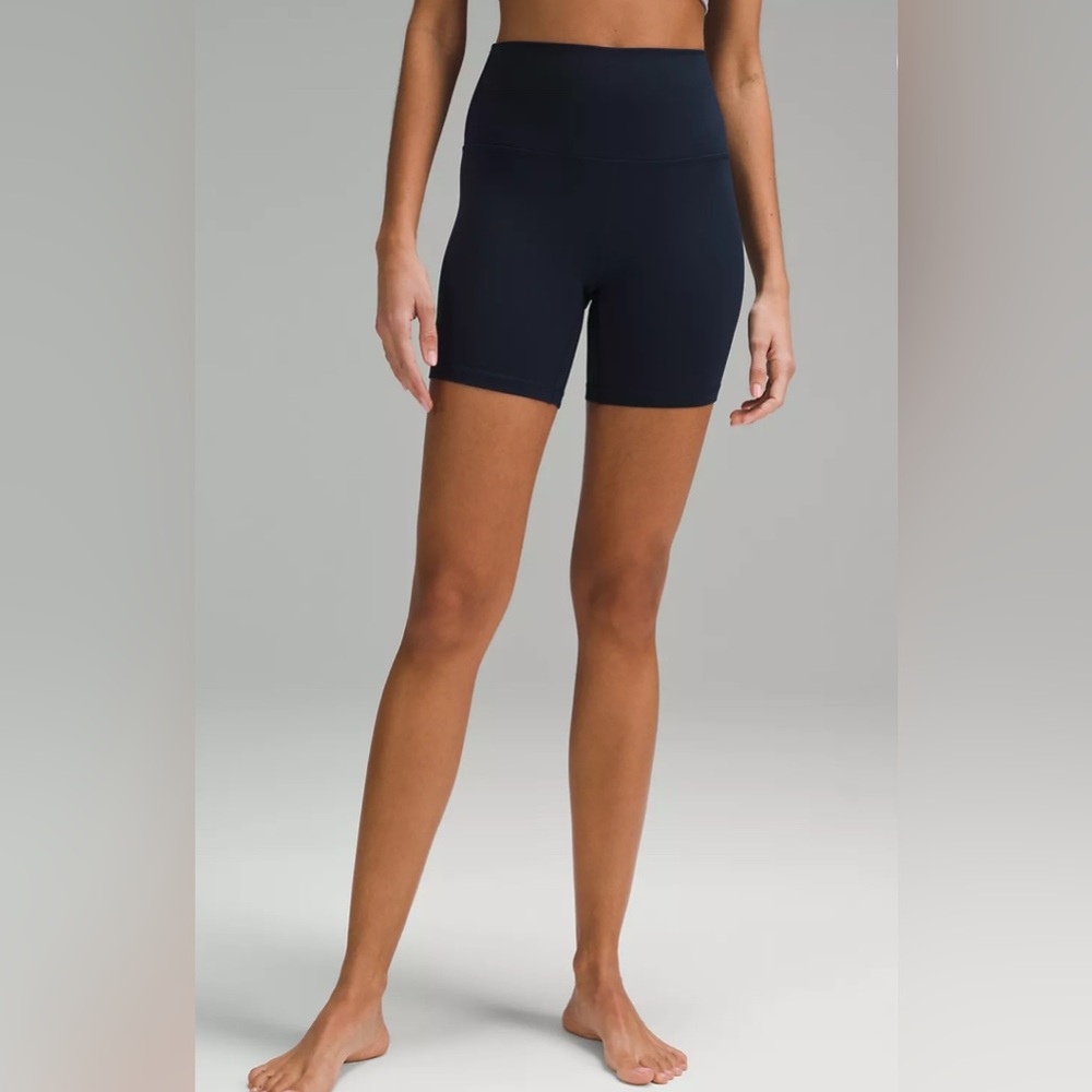 Lululemon Align Super High Rise Short 6” Navy Size 4